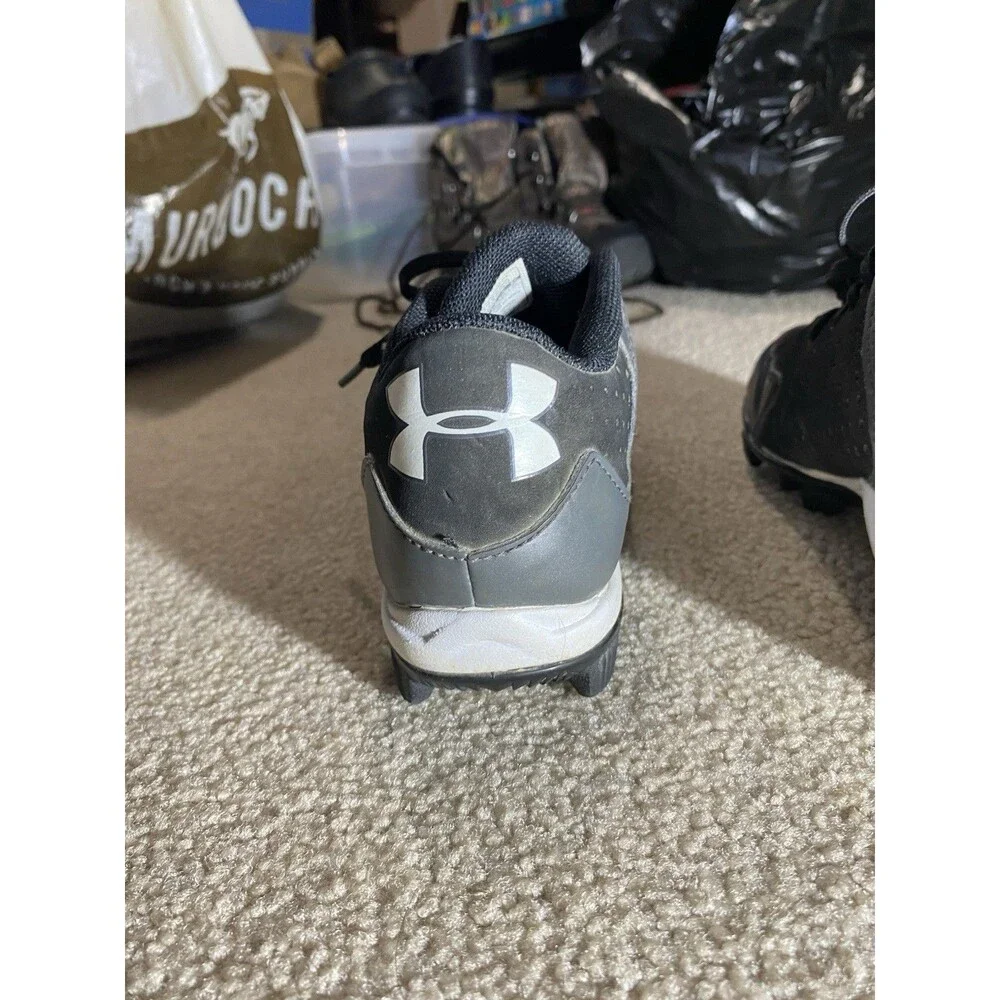 Under Armour Leadoff Low RM Jr Youth Baseball Cleats 1250082-001 Black White 1Y